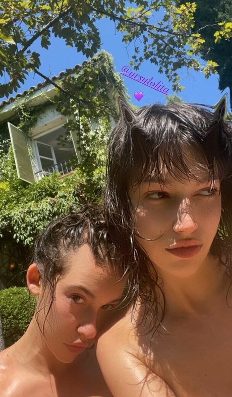 エボニーギルフオンリーファンズ 美しい裸 写真