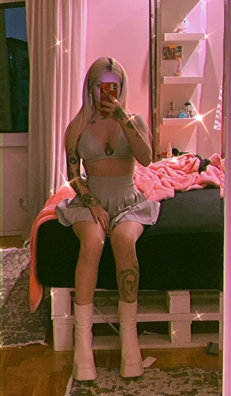 BBWヌードオンリーファンズ 無料セクシー 画像