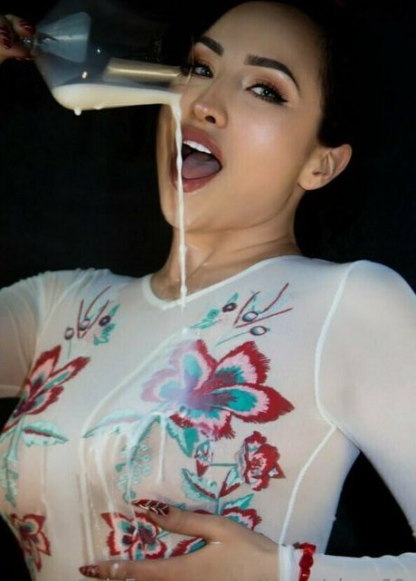 南アフリカのオンリーファンズ セクシーヌード 画像