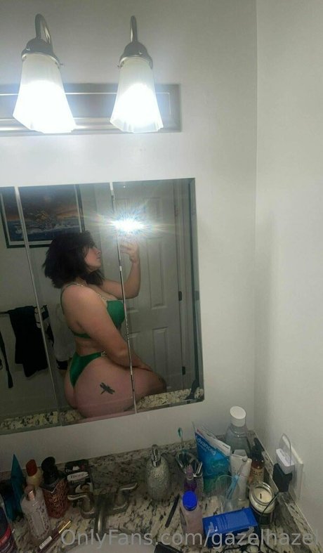 おっぱい自撮りオンリーファンズ アートポルノ 画像