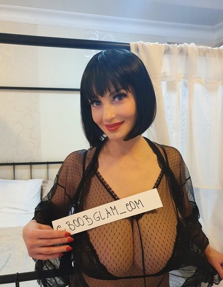 アジア人ニューハーフオンリーファンズ セクシー裸 画像