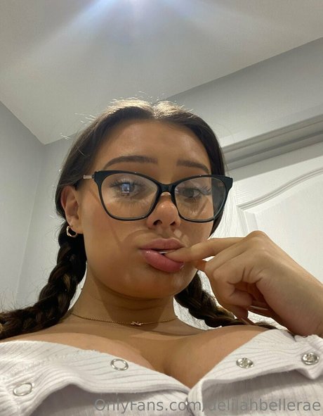 エモヌードオンリーファンズ 美しい裸 画像