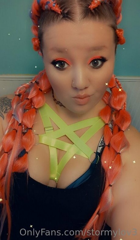stormylov3 高品質モデル 写真