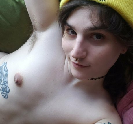 巨乳ソロオンリーファンズ ポルノグラフィック 写真