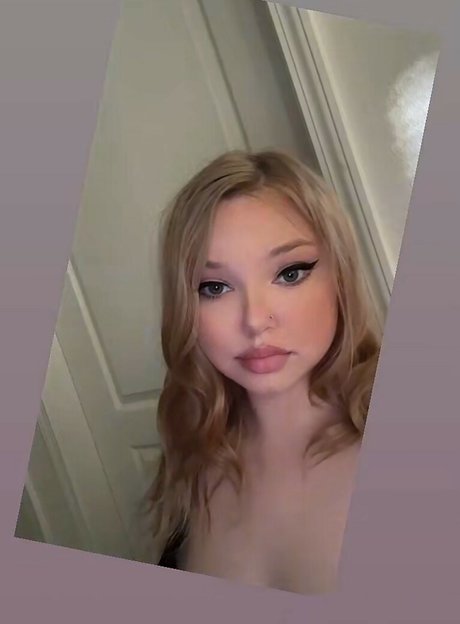 ヴィゴ・オンリーファンズ パーフェクト 写真