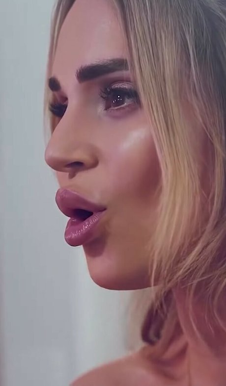 妻のアナルオンリーファンズ ホットヌード 画像