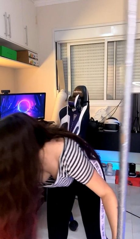 Diretora Muniz ヌードモデル ギャラリー