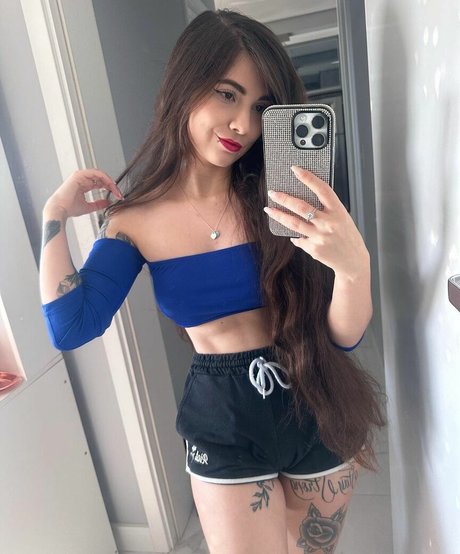 Diretora Muniz 完璧なスター 画像