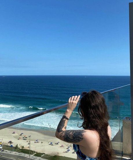 Diretora Muniz ポルノモデル 写真