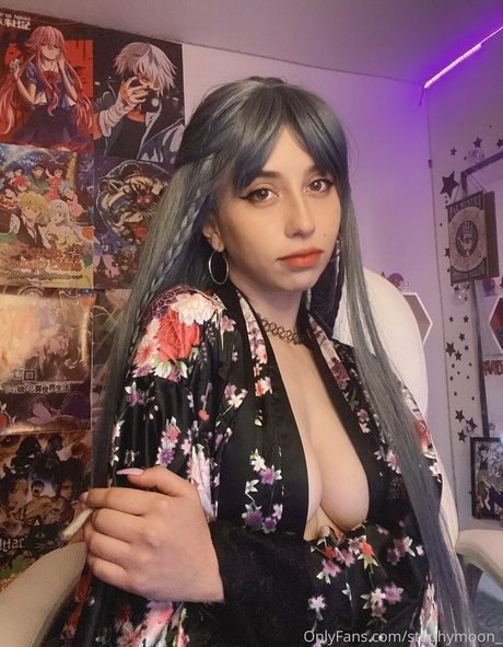 ママの足オンリーファンズ 美しい裸 写真