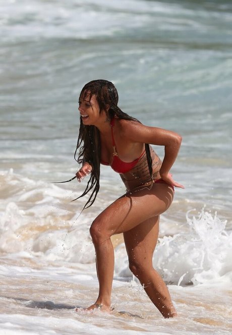 Sydney Leroux ポルノ女優 写真