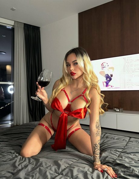 セクシーなアジア人オンリーファンズ ヌード 写真