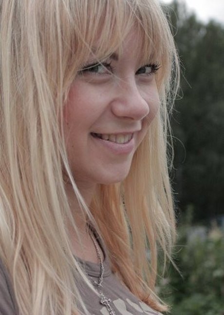 Polina Logunova スター ヌード 画像