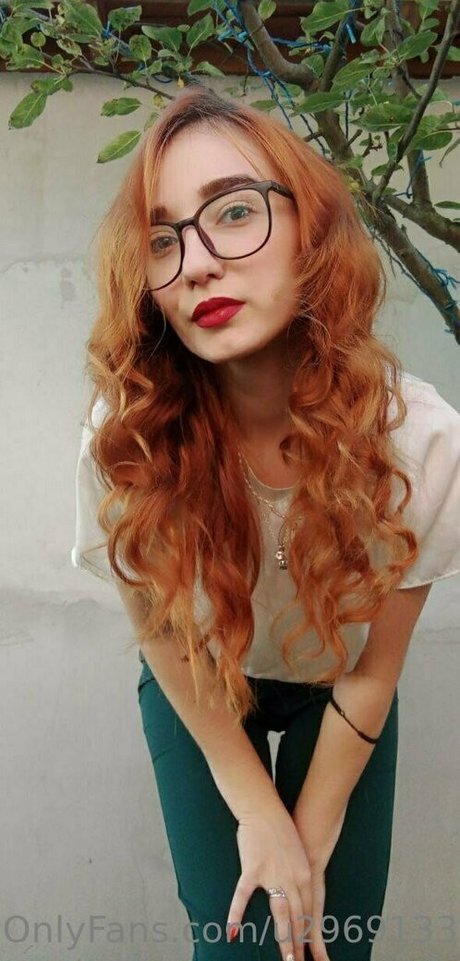 moniiikaaaa 最高のスター ギャラリー