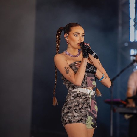 いたずらなオンリーファンズ ホットヌード アーカイブ