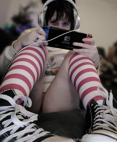 コスプレ ヘンタイ オンリーファンズ アートヌード ギャラリー