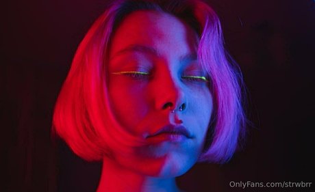 strwbrr ポルノスター ベスト 写真