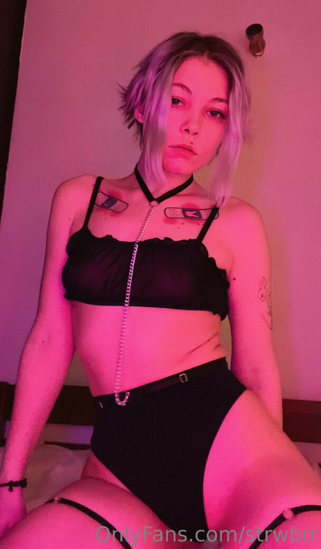 strwbrr 完璧なスター 画像