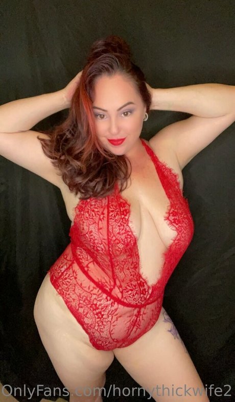 hornythickwife2 ポルノスター ヌード 画像