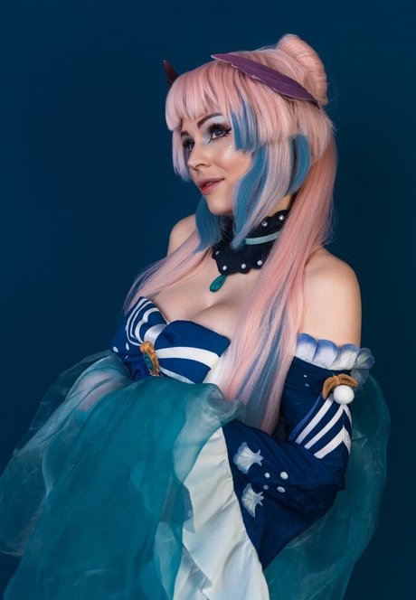 アナルトランスオンリーファンズ エロチック 写真