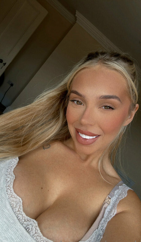 xxbeccamarie top profile image