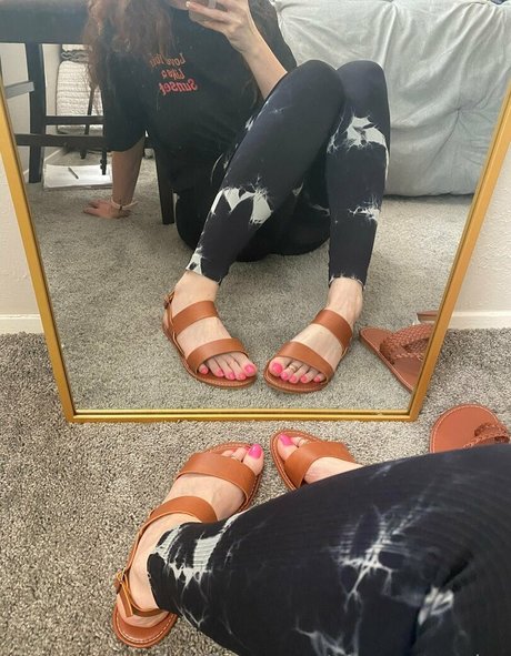 トランスティーンオンリーファンズ セクシー裸 写真