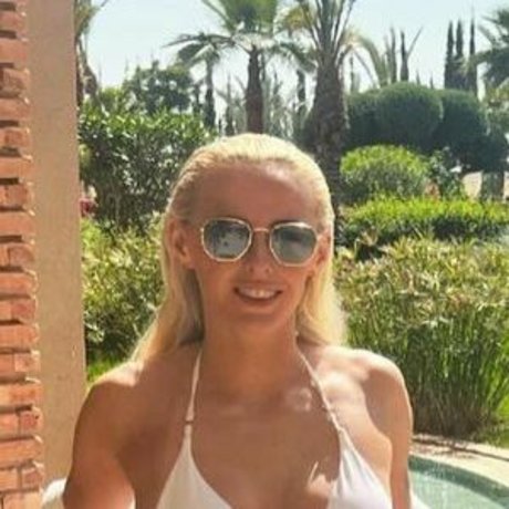 Chloe Kelly セクシーなスター アーカイブ