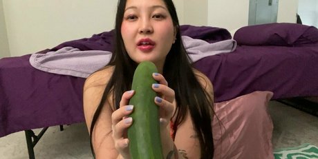 spicyasiankitty2 セクシーなスター 写真