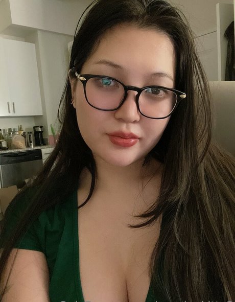 spicyasiankitty2 スター xxx 写真