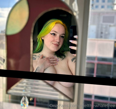 melthewhalefree ポルノスター ヌード 写真