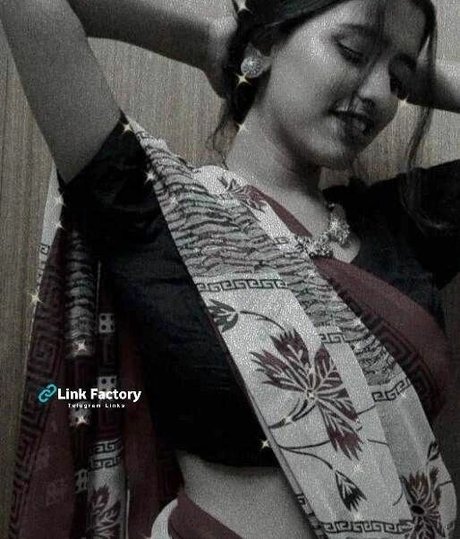 Sanjana Saba 高品質のポルノスター ギャラリー