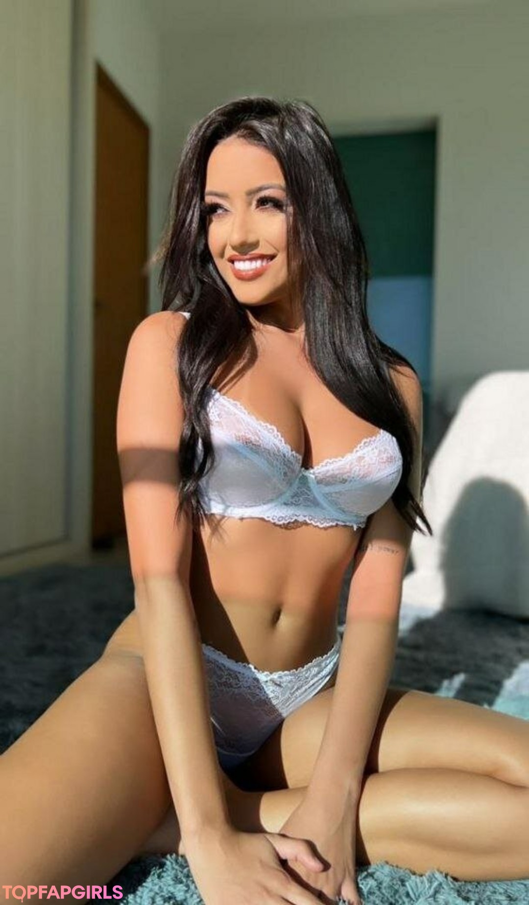 おっぱいオンリーファンズ セックス ギャラリー