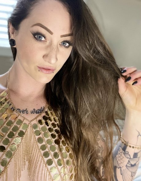 熟女潮吹きオンリーファンズ ホット 写真