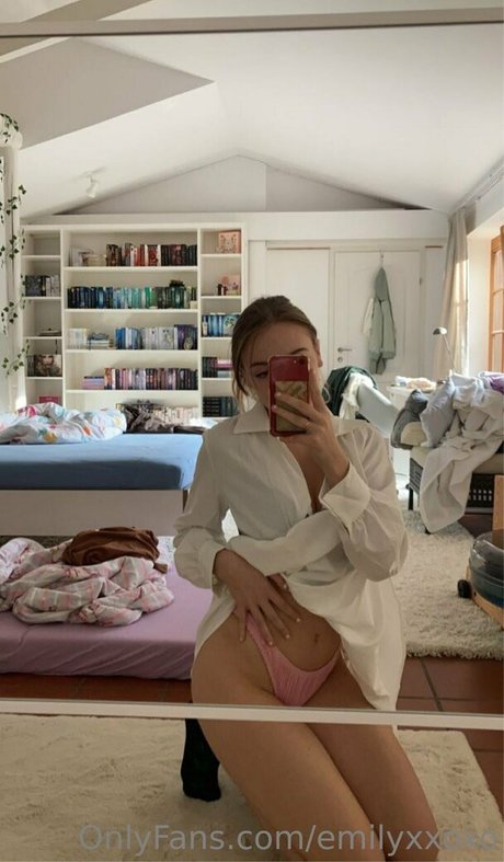 emilyxxoxo 美しいモデル 写真