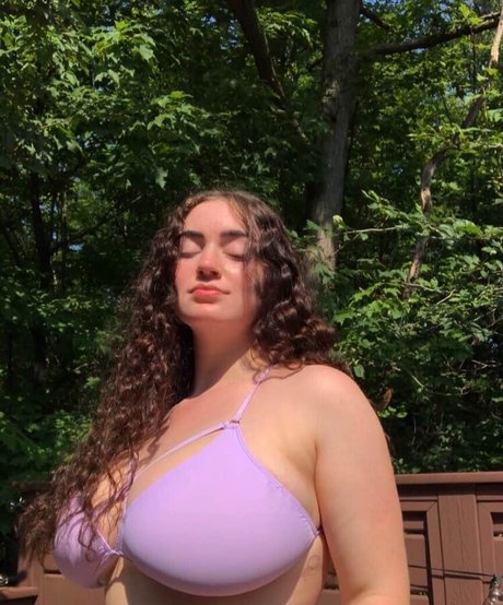 Curvy Goddesses ポルノ女優 ギャラリー