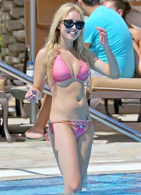 Jorgie Porter 無料のスター 画像