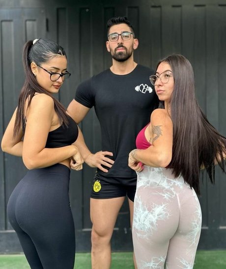 ナイロン足 オンリーファンズ ホットセックス 写真