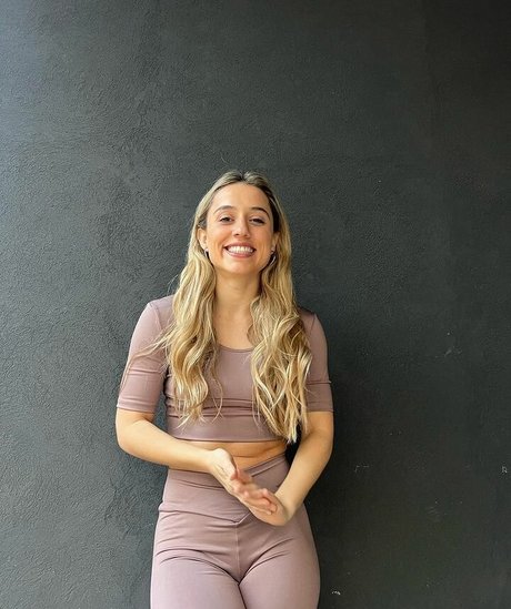 フェムボーイオンリーファン セクシー裸 ギャラリー