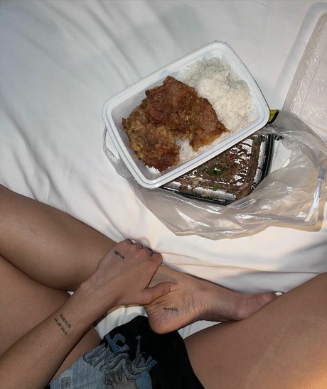 paulagonu トップスター 写真