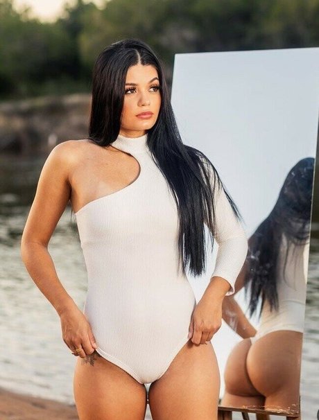 オニオンオンリーファン セクシーヌード 画像