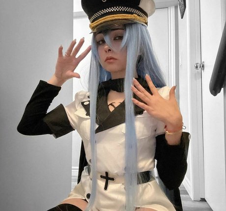 バニーコスプレ オンリーファンズ ヌード 写真