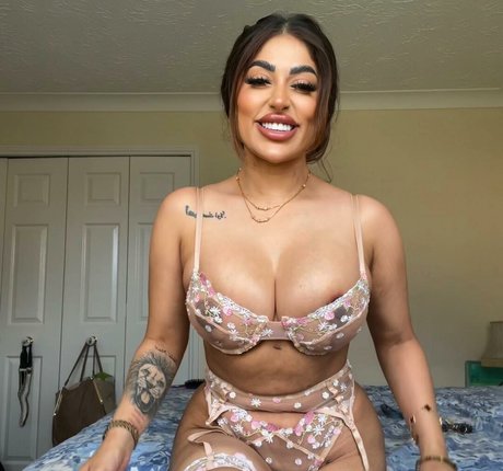 オンリーファンズを崇拝する ホットセックス 画像