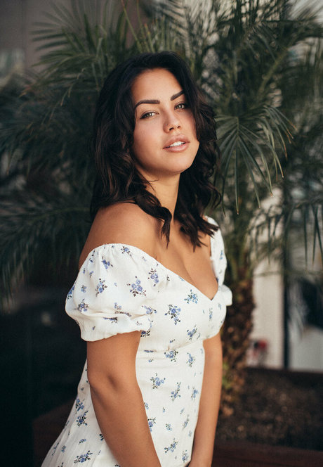itsalinalopez アート女優 アーカイブ