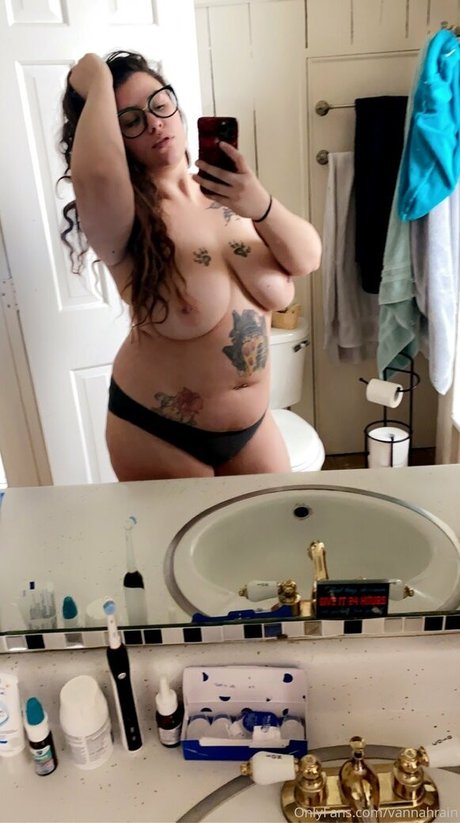 vannahrain ホット女優 ギャラリー