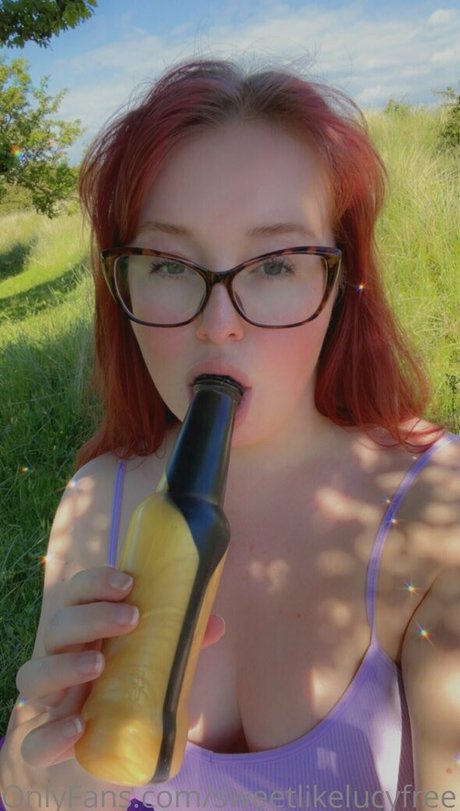 グローリーホール妻オンリーファンズ セクシー 写真