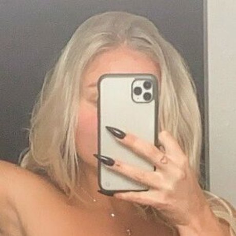 Julia Markham スター xxx 写真
