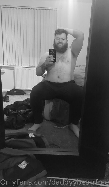 daddyybearrfree アダルトモデル ギャラリー