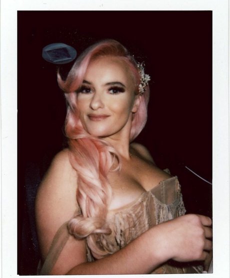 Grace Chatto ヌード女優 写真