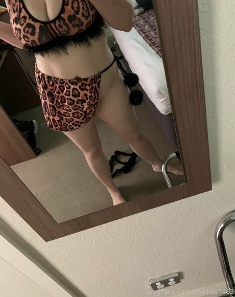 lovelola1463 セックス女優 画像