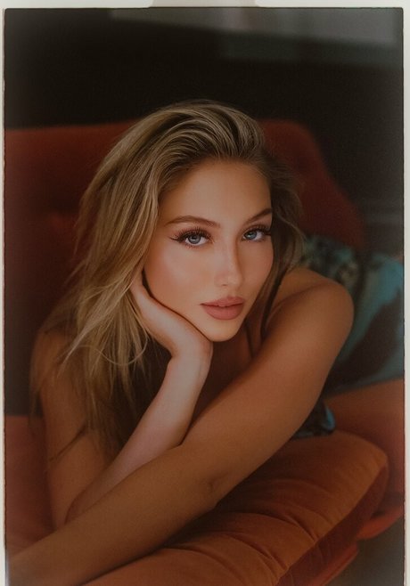 黒檀の厚いオンリーファンズ HD アーカイブ